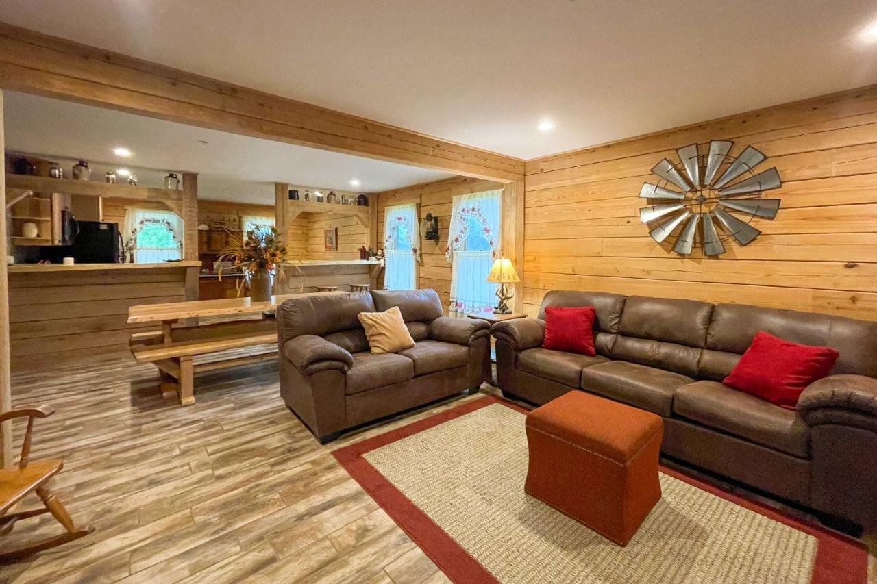 Quiet Hollister Cabin Walk To Lake Taneycomo Экстерьер фото
